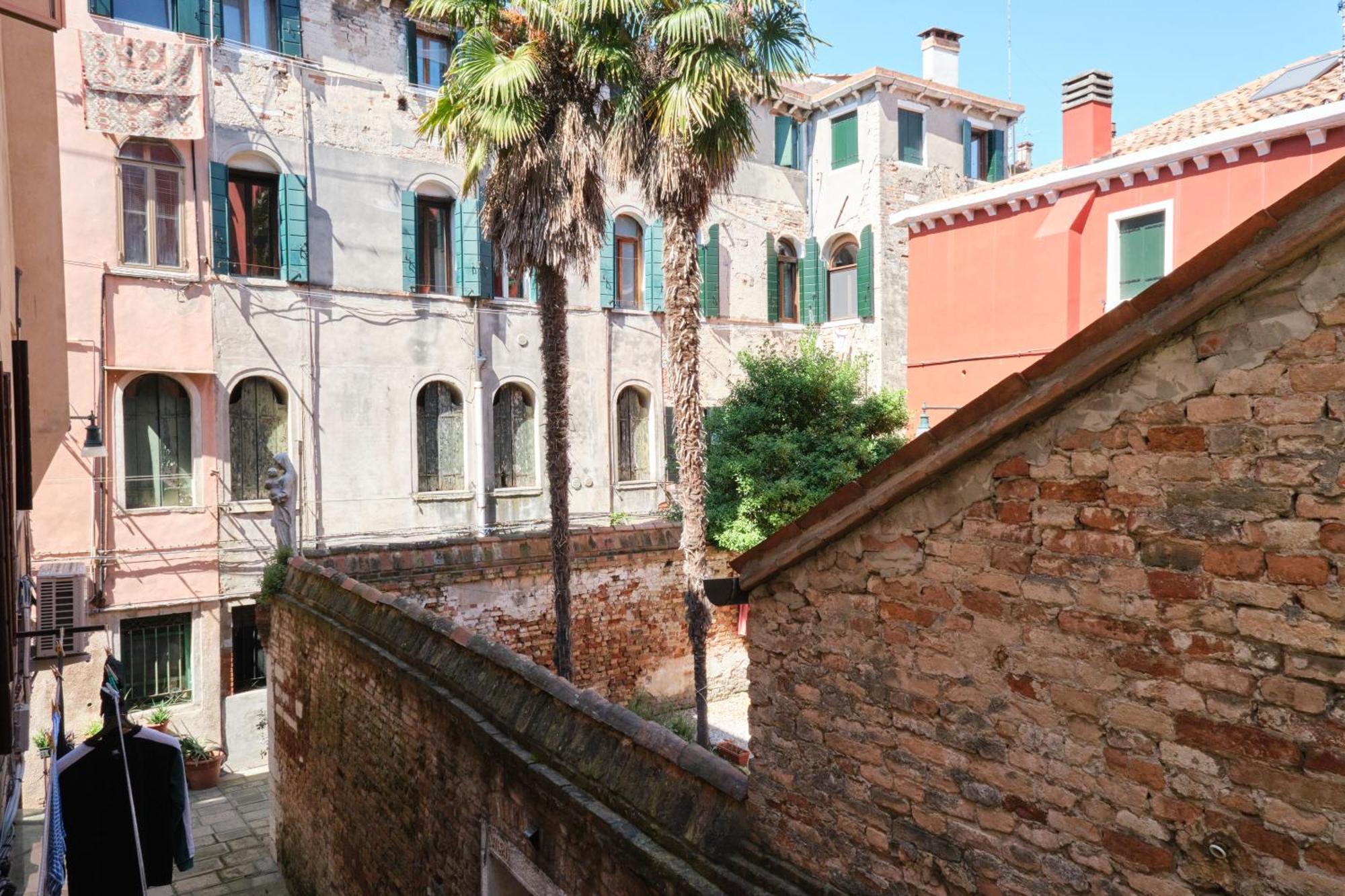 Lustraferi Apartment Venice Exterior photo